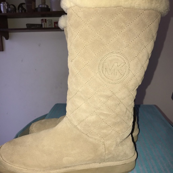 Michael Kors suede fur lined boots size 10M women’s - Picture 1 of 5